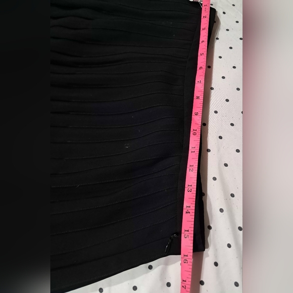 Lauren Ralph Lauren Black Pleated Midi Skirt - Size 14 Like New - Picture 3 of 12